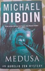 Michael Dibdin, Medusa, Ophalen of Verzenden, Gelezen, Michael Dubbin, Europa overig