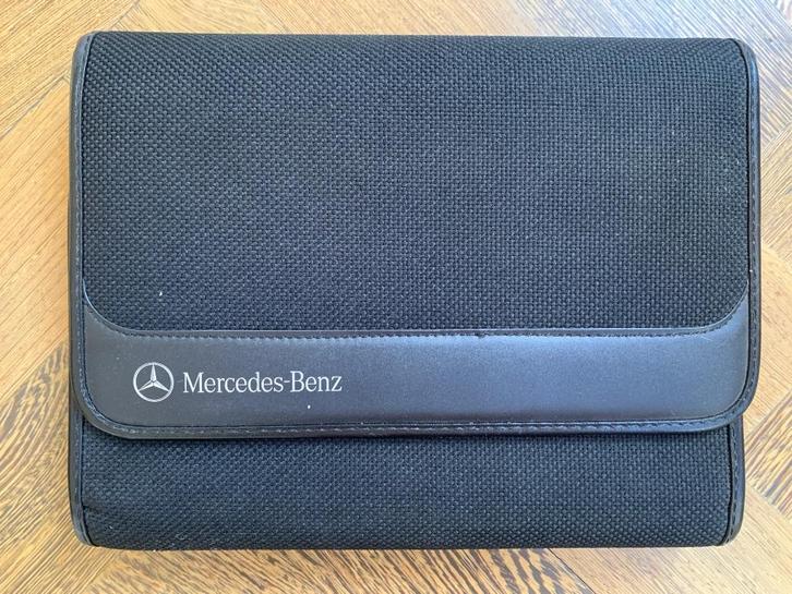 Handleiding met complete map Mercedes-Benz E-klasse W124, Boeken, Auto's | Folders en Tijdschriften, Nieuw, Mercedes, Ophalen of Verzenden