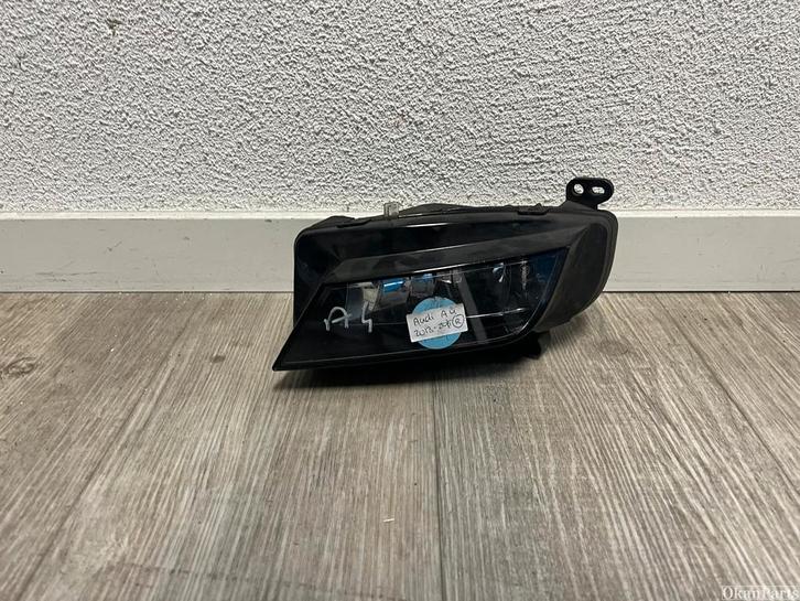 Audi A4 8K Rechter Mistlamp Rechts 8K0941700B, Auto-onderdelen, Verlichting, Audi, Gebruikt, Ophalen of Verzenden
