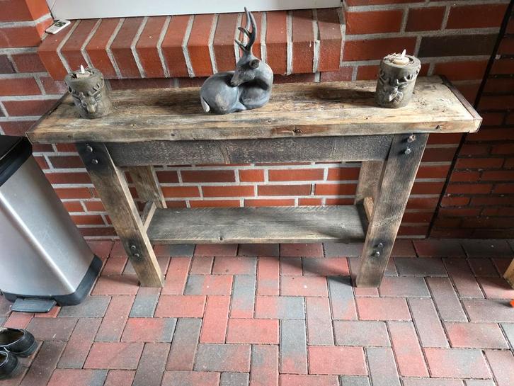 Stoere Robuuste Sidetable voor zowel binnen als buiten, Huis en Inrichting, Tafels | Sidetables, 25 tot 50 cm, 100 tot 150 cm