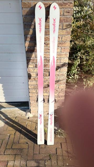 Blizzard White Shark Carve Ski's + Salomon Bindingen beschikbaar voor biedingen