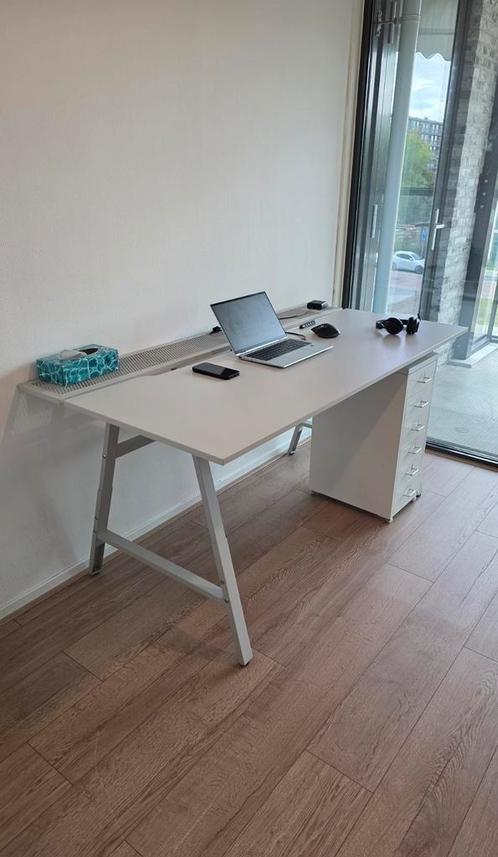 Ikea UTESPELARE gaming desk with HELMER drawer unit, Huis en Inrichting, Bureaus, Zo goed als nieuw, Bureau, In hoogte verstelbaar