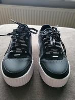 Zwart witte puma sneakers maat 38.5, Puma, Zwart, Ophalen of Verzenden, Sneakers of Gympen