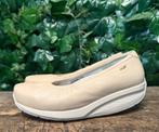 Bijna Nieuwe ballerina's van MBT maat 38, Mbt, Beige, Zo goed als nieuw, Mbt