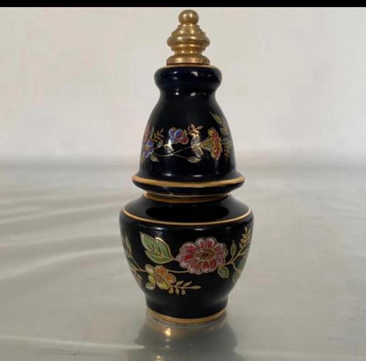 Griekse Parfumfles met Bloemmotieven Potri, Antiek en Kunst, Antiek | Vazen, Ophalen of Verzenden