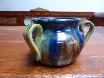 Art deco keramiek vaasje met druipglazuur beschikbaar voor biedingen