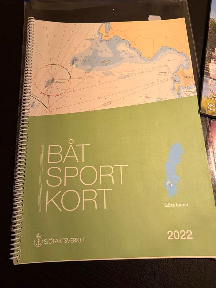 T.k. Vaarkaart, navigatiekaart, waterkaart Zweden Götakanaal, Watersport en Boten, Navigatiemiddelen en Scheepselektronica, Zo goed als nieuw