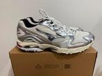Mizuno Wave Rider 10 - Zilver/Wit - maat 45, Postlaan 3, Wit, Nieuw, Ophalen of Verzenden