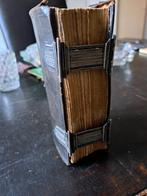 Antieke bijbel met zilveren sloten, Antiek en Kunst, Antiek | Boeken en Bijbels, Verzenden