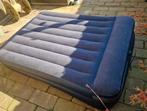Intex 2 persoons luchtbed., Caravans en Kamperen, Luchtbedden, Ophalen of Verzenden, Ingebouwde pomp, Zo goed als nieuw, 2-persoons