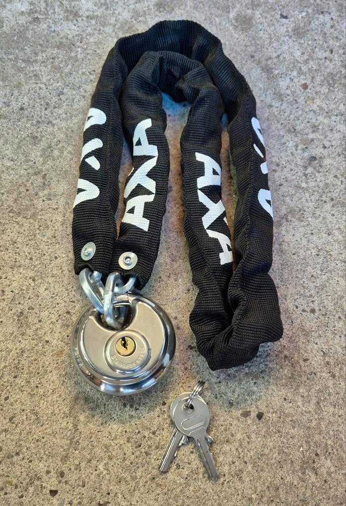 Te koop aangeboden fietsslot hangslot kettingslot, Fietsen en Brommers, Fietsaccessoires | Fietssloten, Zo goed als nieuw, Kettingslot