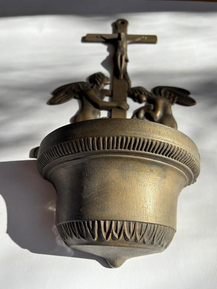 Antiek Wijwaterbakje met Engelen en Kruis, Antiek en Kunst, Antiek | Religie, Ophalen