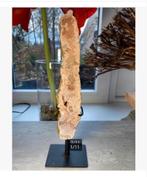 Roze Amethist in mooie standaard 500 gr./ hoogte 27 cm, Verzamelen, Mineralen en Fossielen, Ophalen of Verzenden, Mineraal