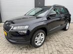 Skoda KAROQ 1.0 TSI Greentech Business Edition / NAP / Trekh, Met garantie (alle), Zwart, Karoq, Handgeschakeld