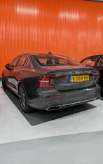Volvo S60 B3 163pk Geartronic Mild Hybrid 2022 Grijs, Auto's, 15 km/l, 1800 kg, Zwart, 4 cilinders