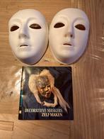 Decoratieve maskers zelf maken ISBN 9021304325 + 2 maskers, Ophalen of Verzenden, Gebruikt