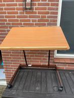 Tafel op wielen verstelbaar, Ophalen of Verzenden, Zo goed als nieuw