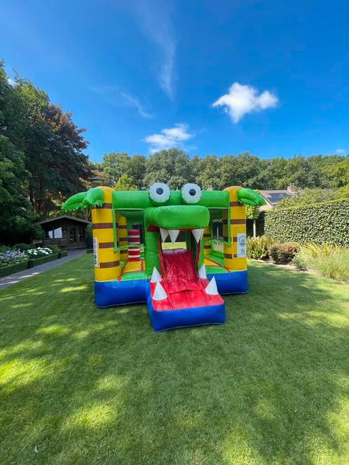 Kroko springkussen te huur / Wij bezorgen op locatie, Kinderen en Baby's, Speelgoed | Buiten | Springkussens, Zo goed als nieuw