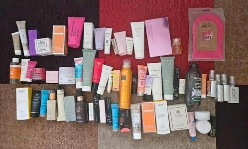 Veel luxe make-up oa Natasha Denona, NARS, Glossier, Sieraden, Tassen en Uiterlijk, Uiterlijk | Cosmetica en Make-up, Nieuw, Gehele gezicht