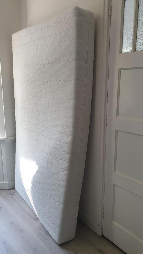 Comfortabel matras 120x200, Huis en Inrichting, Slaapkamer | Matrassen en Bedbodems, Gebruikt, Matras, 120 cm, 200 cm, Twijfelaar