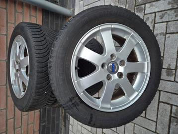Velgen en winterbanden volvo 16 inch 205/55 R16 beschikbaar voor biedingen