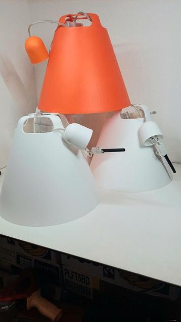 4 kunststof bellino italy hanglampen, lees de beschrijving  beschikbaar voor biedingen