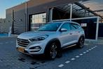 Hyundai Tucson 1.6 T-gdi DCT 4WD 2015 Grijs, Auto's, 1591 cc, 4 cilinders, Origineel Nederlands, Bedrijf