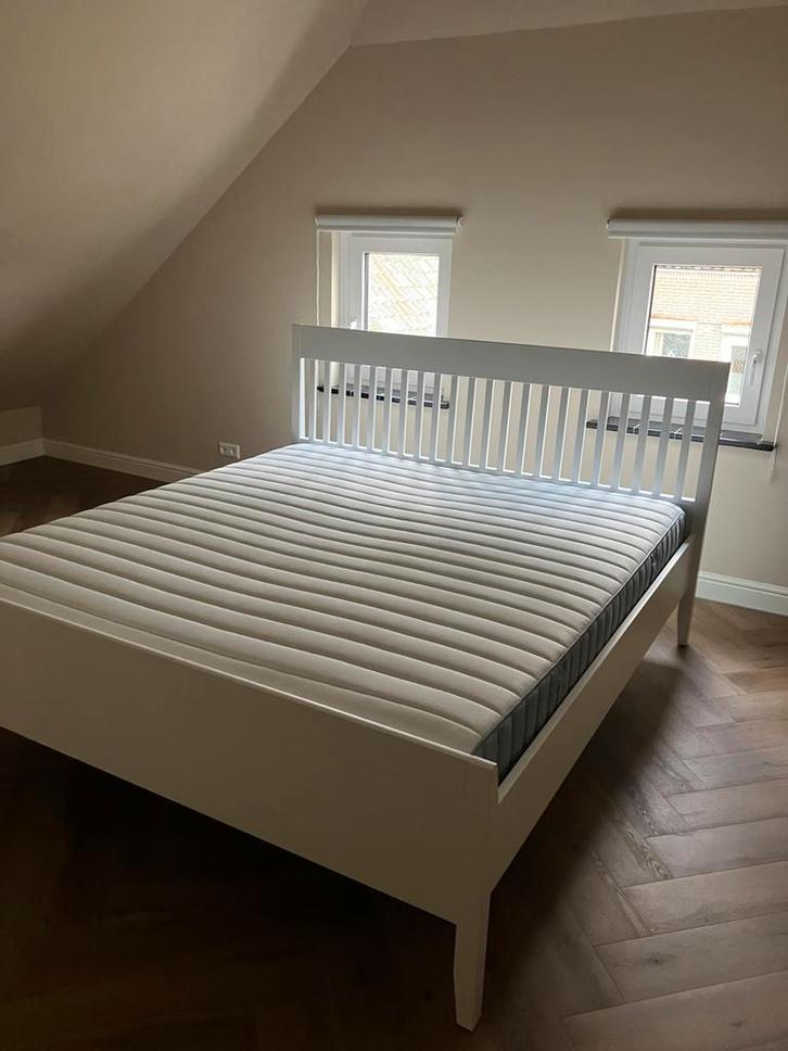 NIEUW IKEA Idanas bed incl lattenbodem matras 180x200cm, Huis en Inrichting, Slaapkamer | Bedden, Nieuw, Tweepersoons, 180 cm