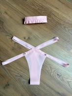 Latex setje maat xs, Verzenden, String