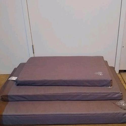 kussen orthopedisch Animal boulevard grijs XL 104x69x9cm, Dieren en Toebehoren, Hondenmanden, Nieuw, Polyester, Ophalen of Verzenden
