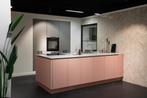 showroom keuken schiereiland, Huis en Inrichting, Keuken | Complete keukens, Ophalen, Overige kleuren, Overige typen, Zo goed als nieuw