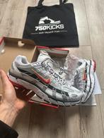 Nike P-6000 White Gold Red Maat EU38,5 38.5 BV1021-101, Overige kleuren, Nike, Nieuw, Sneakers of Gympen