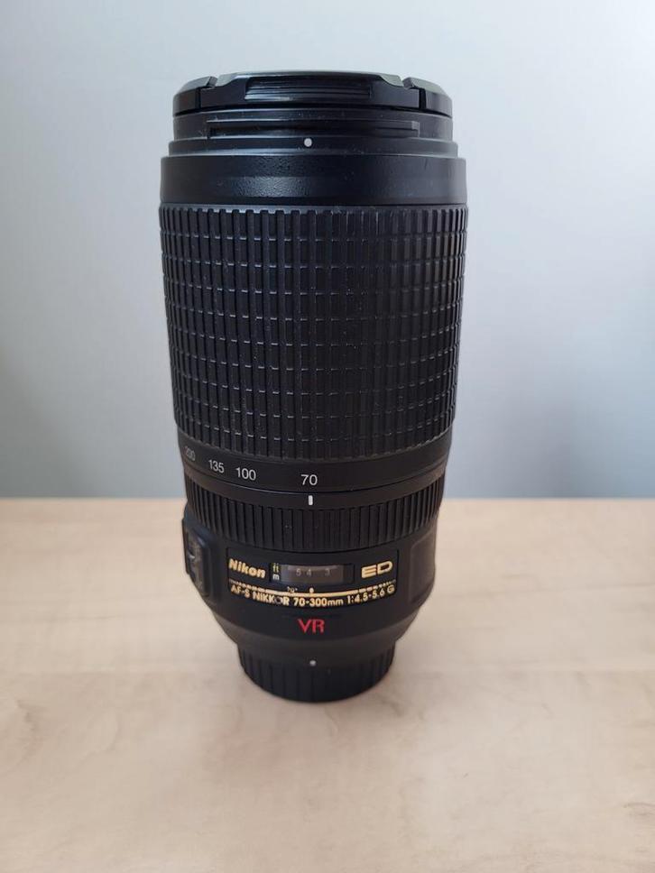 Nikon AF-S 70-300mm VR lens, Audio, Tv en Foto, Fotografie | Lenzen en Objectieven, Zo goed als nieuw, Telelens, Zoom, Ophalen of Verzenden