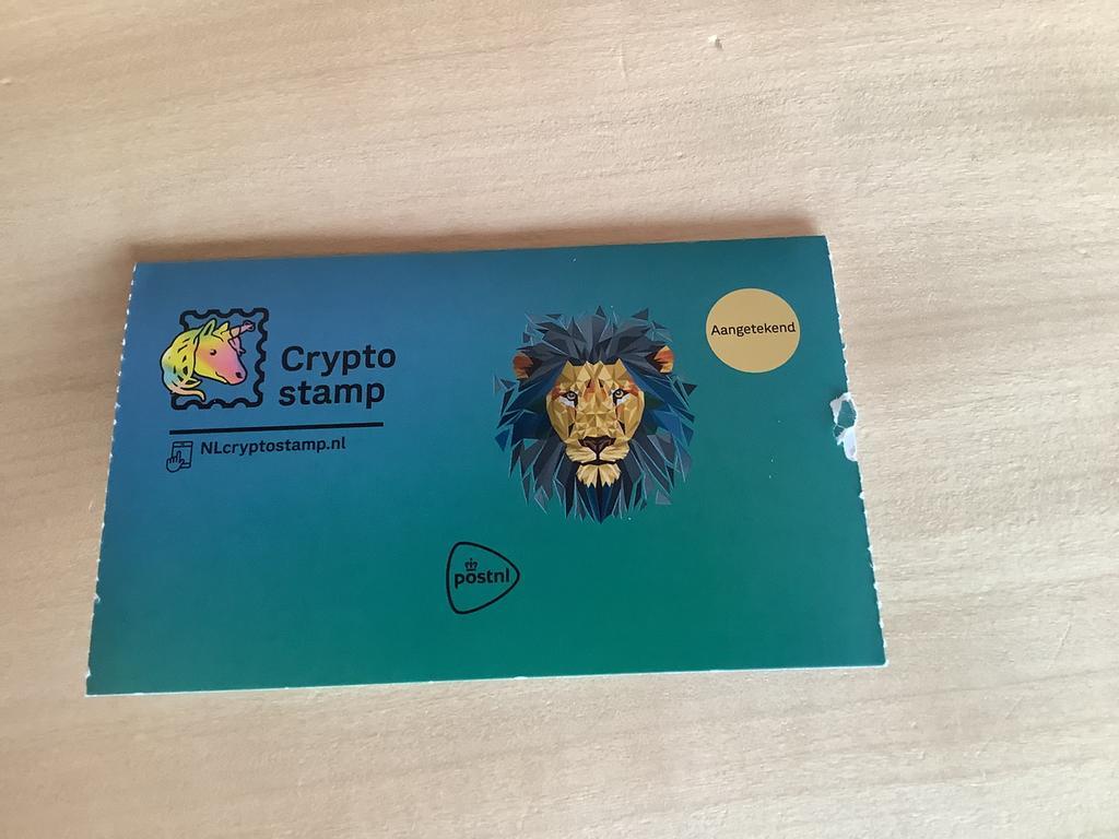 ≥ Gele crypto stamp leeuw!! + safe crypto!! — Postzegels | Nederland —  Marktplaats