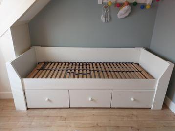 Bed met 3 laden + lattenbodem