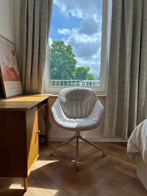 HAY AAC 121 Bureaustoel – Sand Fabric & Leather Back, Huis en Inrichting, Stoelen, Zo goed als nieuw, Eén, Leer, Metaal, Stof