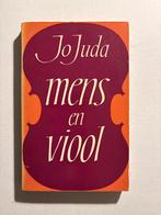 Mens en Viool - Jo Juda, Ophalen of Verzenden, Gelezen, Instrument