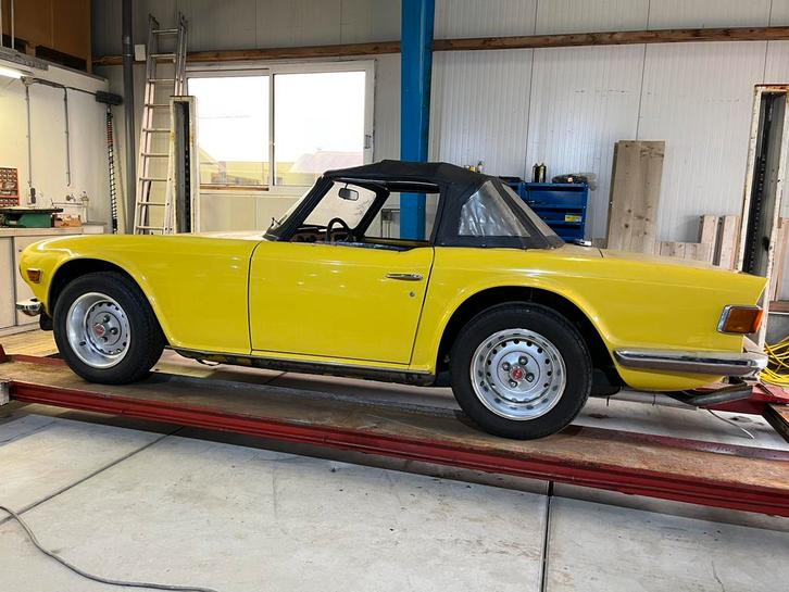 Triumph TR6 pi  / overdrive 1974, Auto's, Triumph, Particulier, TR6, Benzine, Cabriolet, Handgeschakeld, Overige kleuren, Zwart