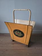 Brocante vintage lectuurbak krantenbak lectuur bak mand roos, Ophalen of Verzenden, Gebruikt