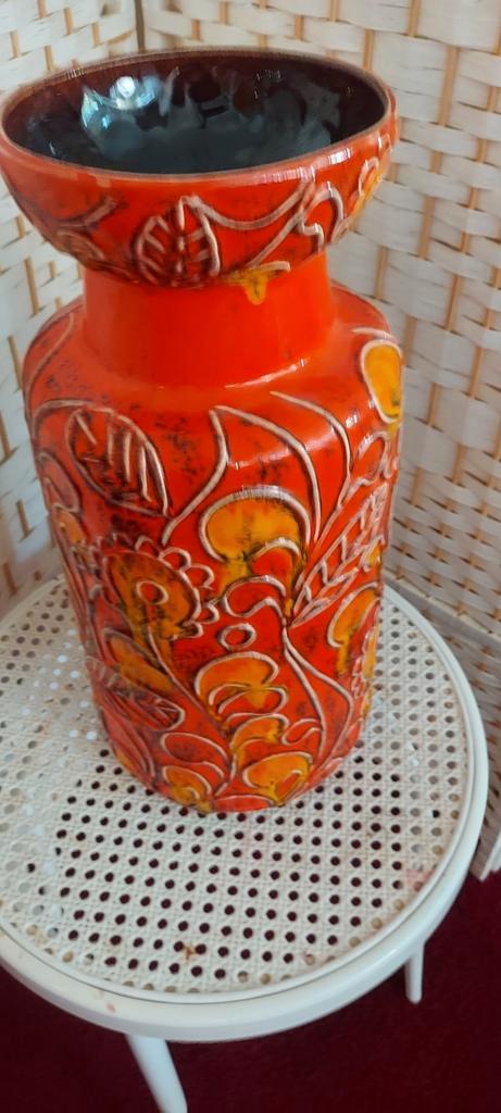 "Cool 70's ""Flower Power"" Design BAY" Relief"Ceramic, Antiek en Kunst, Antiek | Vazen, Ophalen of Verzenden