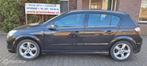 Opel Astra 1.8 Edition sportieve beginners auto!, Auto's, Oldtimers, Voorwielaandrijving, 1796 cc, Zwart, Onderhoudsboekje