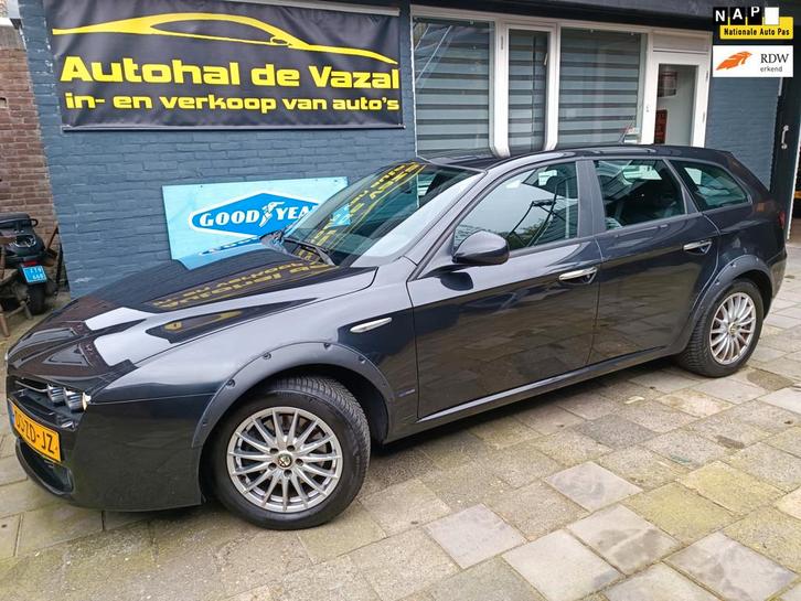 Alfa Romeo 159 Sportwagon 1.8 mpi Business nieuwe APK net on, Auto's, Alfa Romeo, Bedrijf, Te koop, ABS, Airbags, Airconditioning