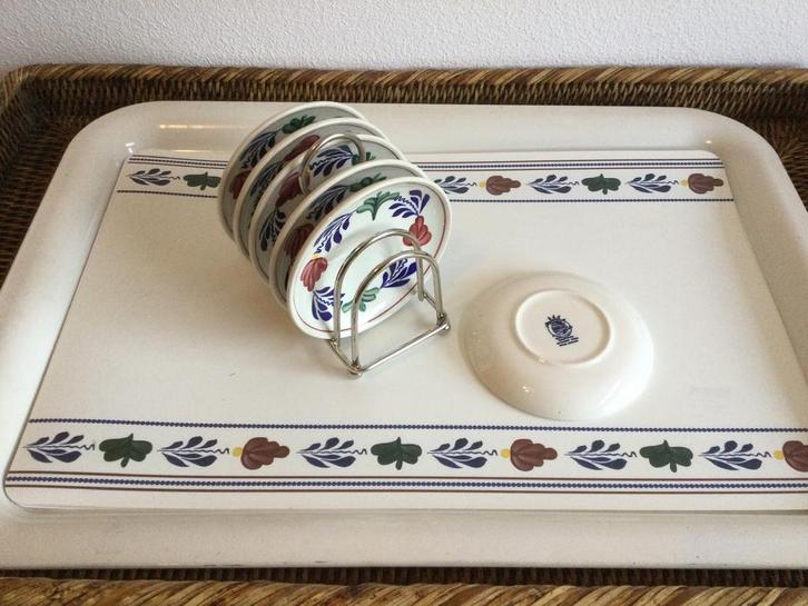 Boerenbont Boch België (Petit four schoteltjes), Huis en Inrichting, Keuken | Servies, Zo goed als nieuw, Kop(pen) en/of Schotel(s)