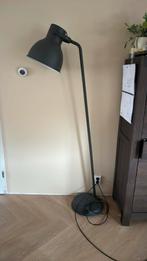Hektar IKEA vloerlamp, Huis en Inrichting, Lampen | Vloerlampen, Ophalen, Zo goed als nieuw, Metaal, 150 tot 200 cm