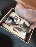 Air Jordan 1 Low Travis Scott Reverse Mocha Maat 40, Kleding | Heren, Schoenen, Ophalen of Verzenden, Zo goed als nieuw, Bruin