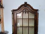 mooie gave notenhouten wand vitrinekast, Antiek en Kunst, Antiek | Meubels | Kasten, Ophalen