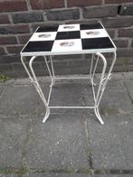 Retro Tafeltje IJzeren Onderstel en Limoges Tegeltjes, Antiek en Kunst, Curiosa en Brocante, Ophalen of Verzenden