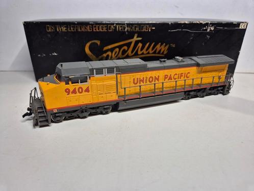 Bachmann Spectrum GE Dash 8-40CW Union Pacific, Hobby en Vrije tijd, Modeltreinen | H0, Gebruikt, Locomotief, Gelijkstroom, Overige merken