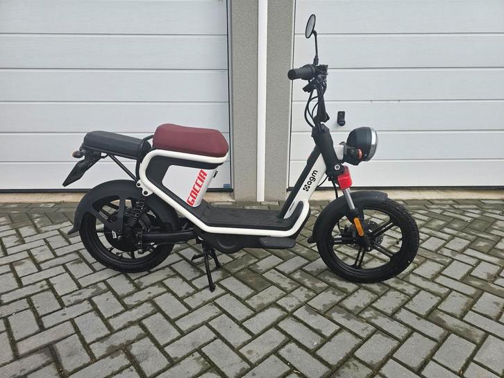 AGM Goccia ZGAN - 700km - 20Ah Accu!, Fietsen en Brommers, Brommers | Overige merken, Zo goed als nieuw, Maximaal 25 km/u, Ophalen of Verzenden
