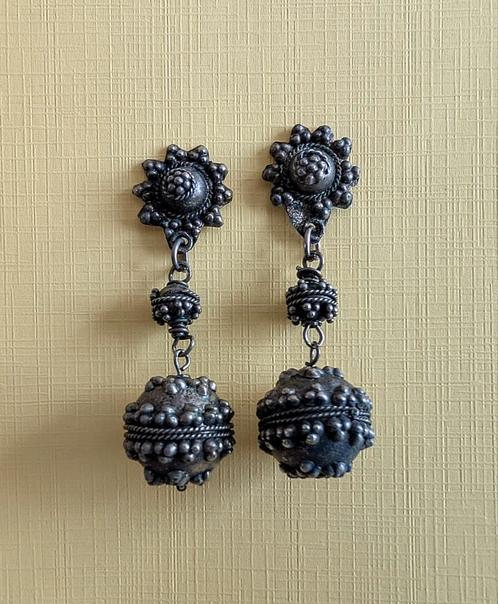 Hangende oorbellen, licht in gewicht, Sieraden, Tassen en Uiterlijk, Oorbellen, Zo goed als nieuw, Hangers, Overige materialen
